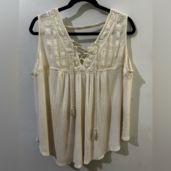 Lucky Brand Tops - Lucky Brand Cream Sleeveless textured tank Top size 1X knit & woven